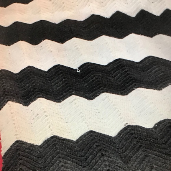 🔥HAND CROCHETED 💯% WOOL 62X 82 - Picture 3 of 3